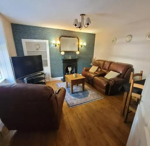 2 Kilkerran Road