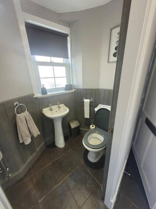 Apartment 2 Kilkerran Road